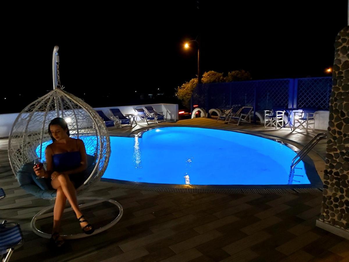 Honeymoon Beach Studios ペリヴォラス エクステリア 写真